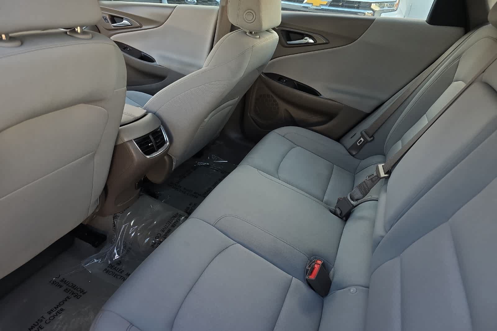 Used 2025 Chevrolet Malibu LT FWD image 5
