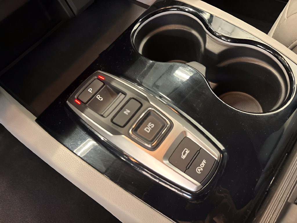 Used 2020 Honda Pilot Touring image 23