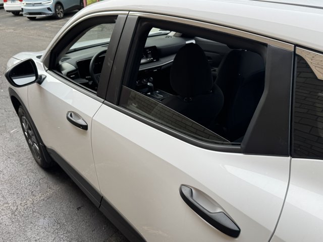 New 2026 Nissan Kicks S FWD image 18