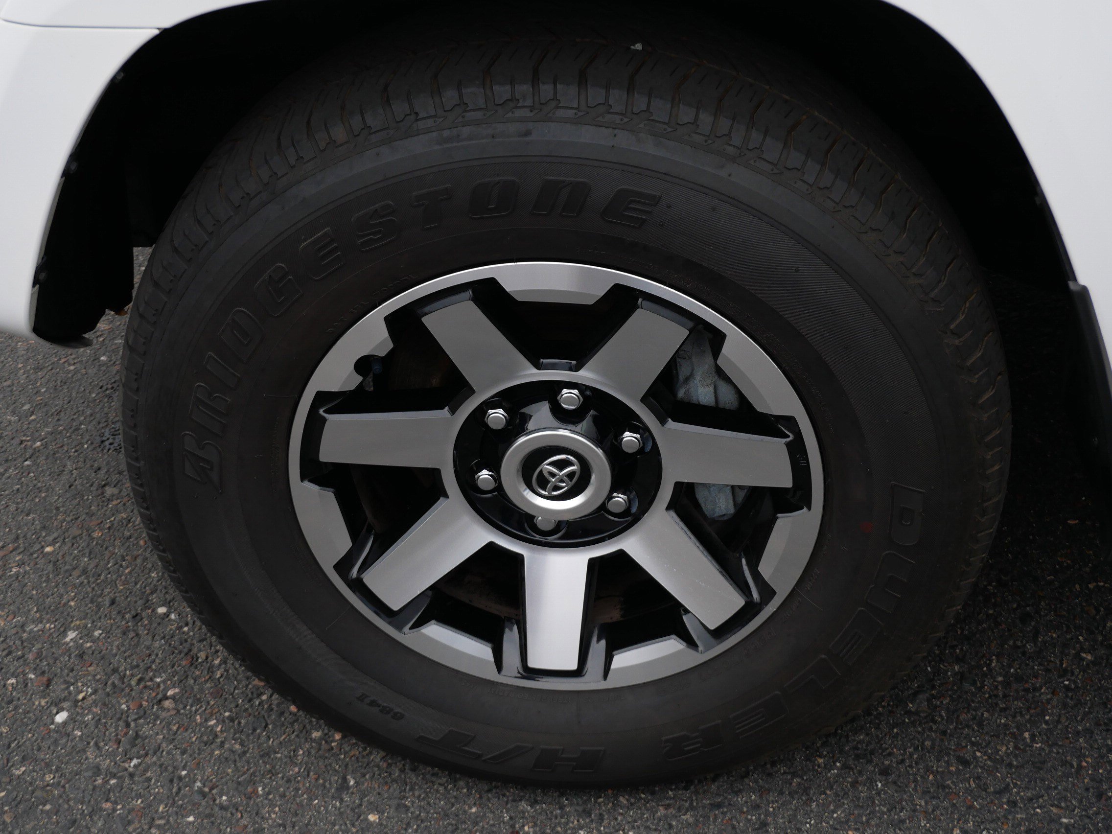 Certified 2024 Toyota 4Runner TRD Off-Road AWD/4WD image 15