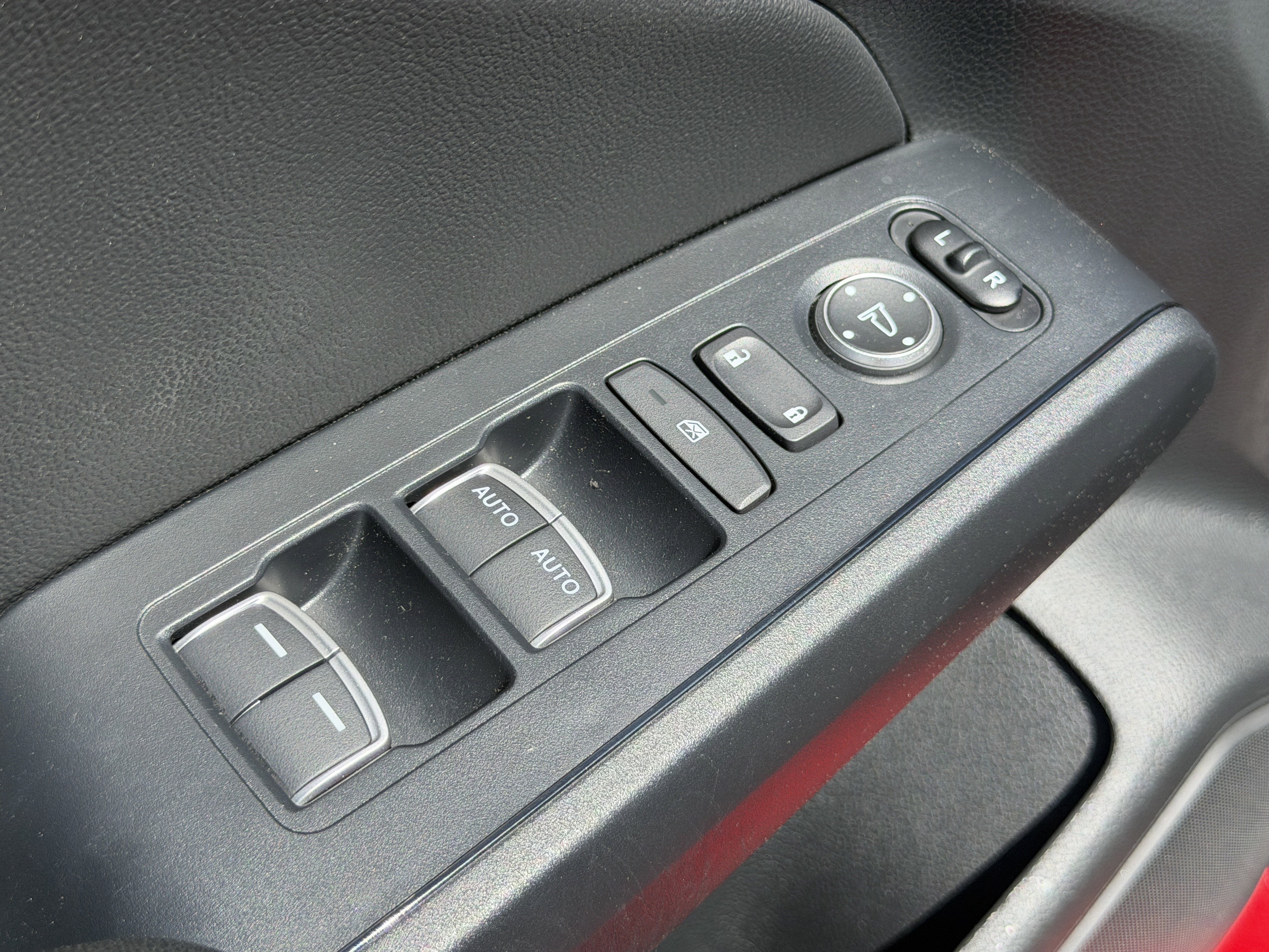 Used 2023 Honda Civic EX-L image 14