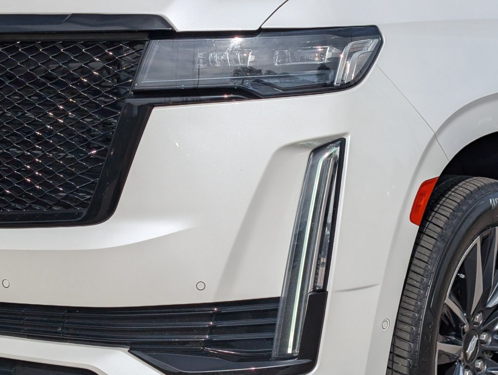 Used 2021 Cadillac Escalade ESV Sport AWD/4WD image 8