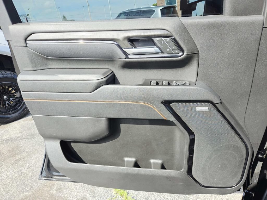 Used 2025 GMC Sierra 2500 AT4 w/ AT4 Premium Plus Package AWD/4WD image 41