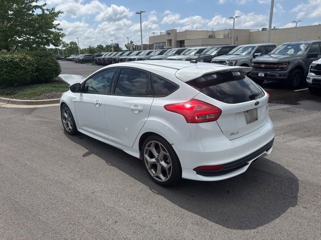 Used 2016 Ford Focus ST FWD image 4