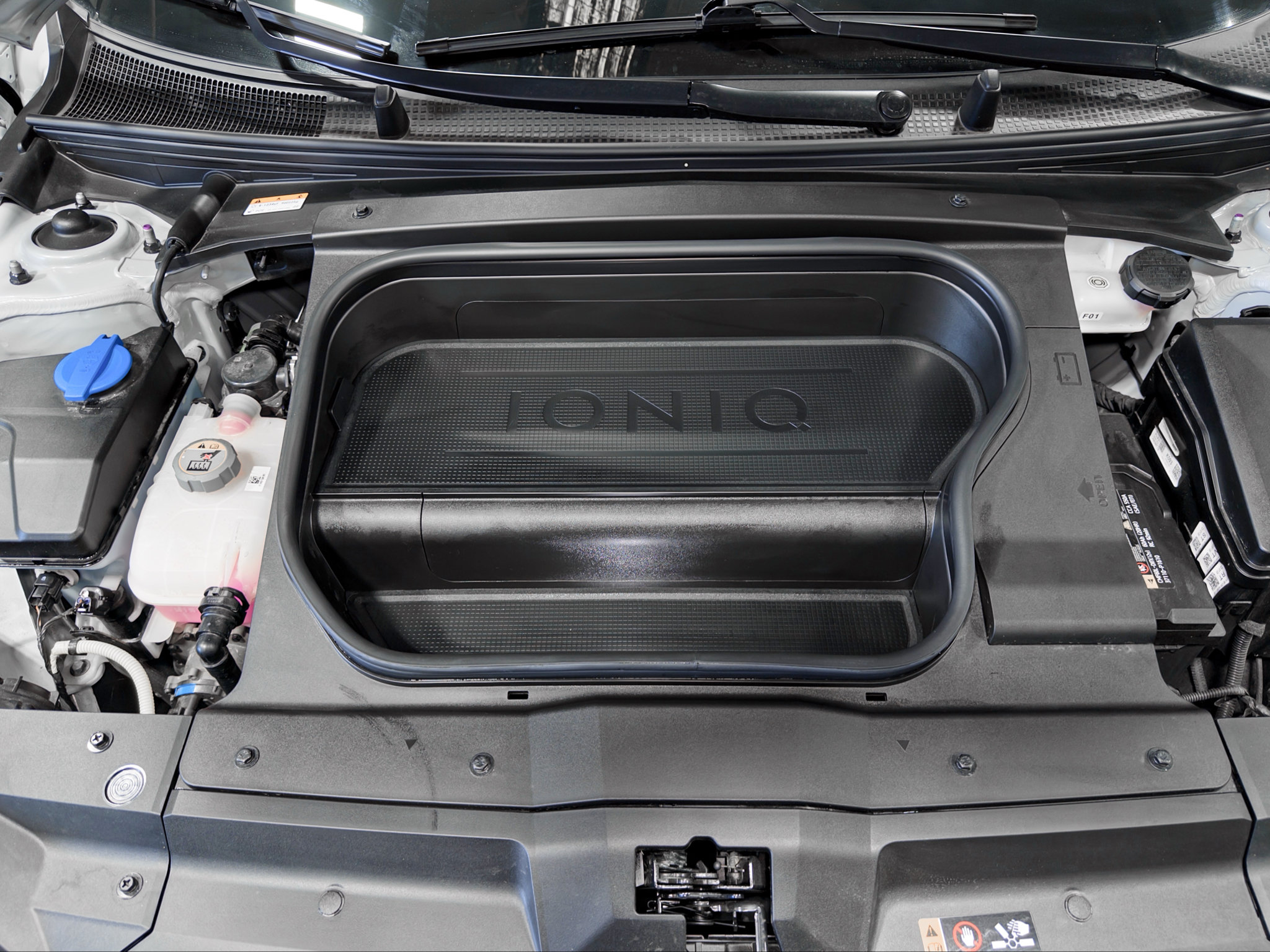 Used 2024 Hyundai Ioniq 6 SEL AWD/4WD image 26