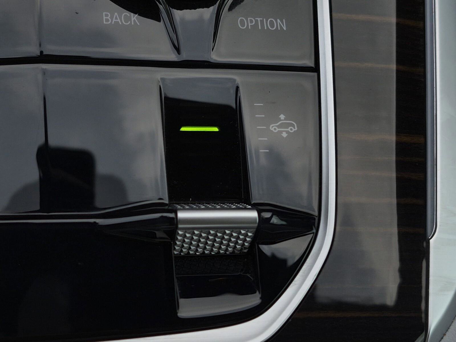 Certified 2026 BMW X5 xDrive40i w/ Climate Comfort Package image 37