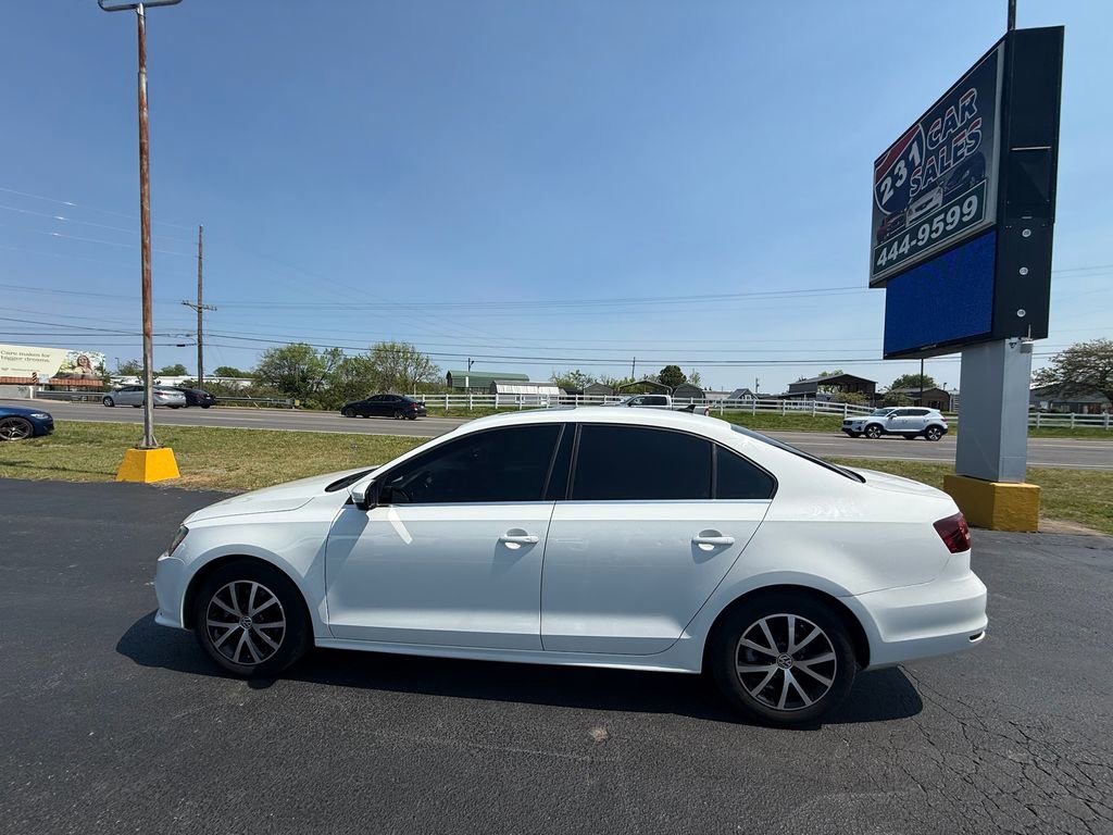 Used 2017 Volkswagen Jetta SE image 7
