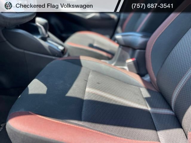 Used 2024 Nissan Versa SR FWD image 21
