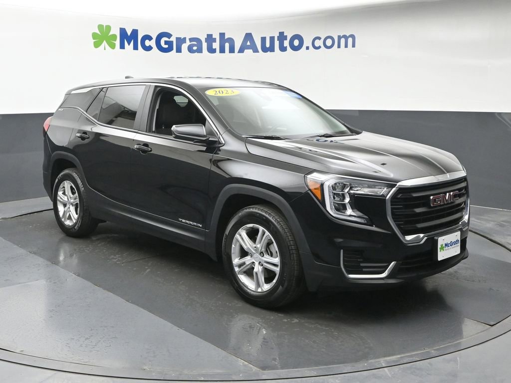 Used 2023 GMC Terrain SLE FWD image 2