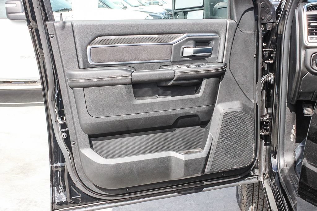 New 2026 RAM 3500 Big Horn AWD/4WD image 22