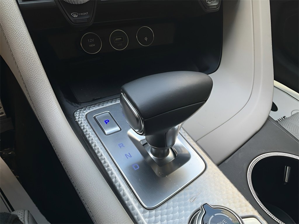 Used 2023 Genesis G70 2.0T w/ Sport Prestige Package image 25