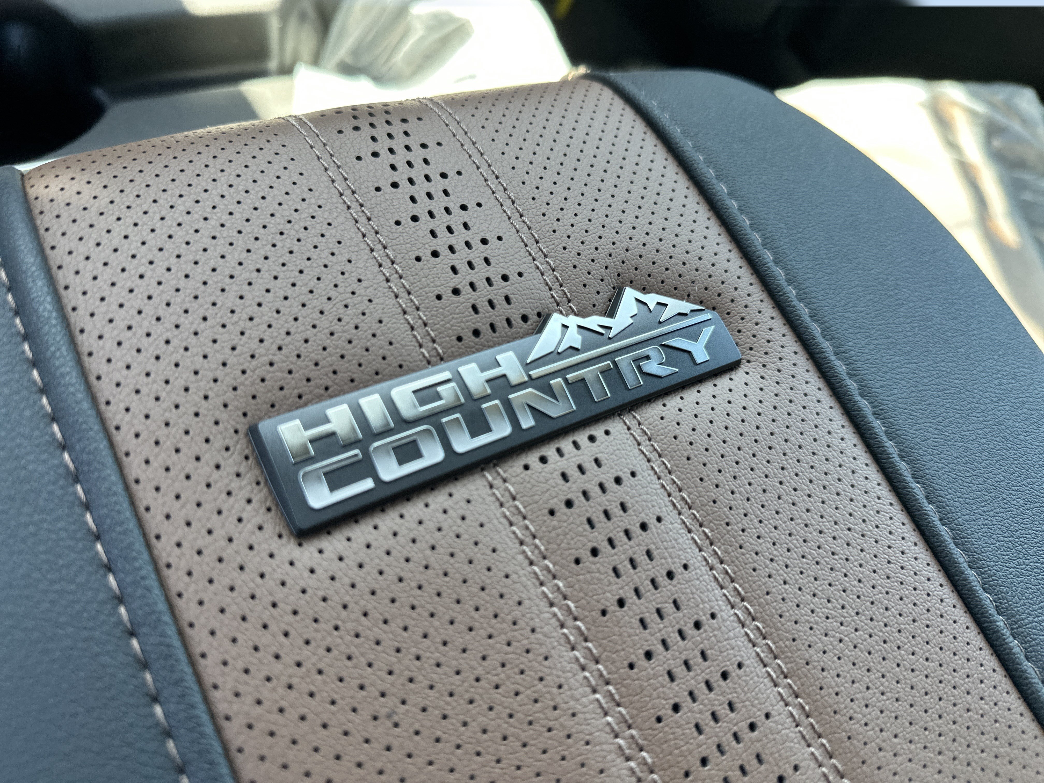 New 2026 Chevrolet Silverado 2500 High Country w/ High Country Premium Package AWD/4WD image 20