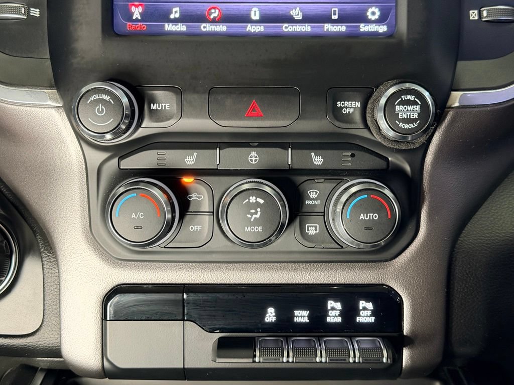 Used 2019 RAM 1500 Big Horn AWD/4WD image 13