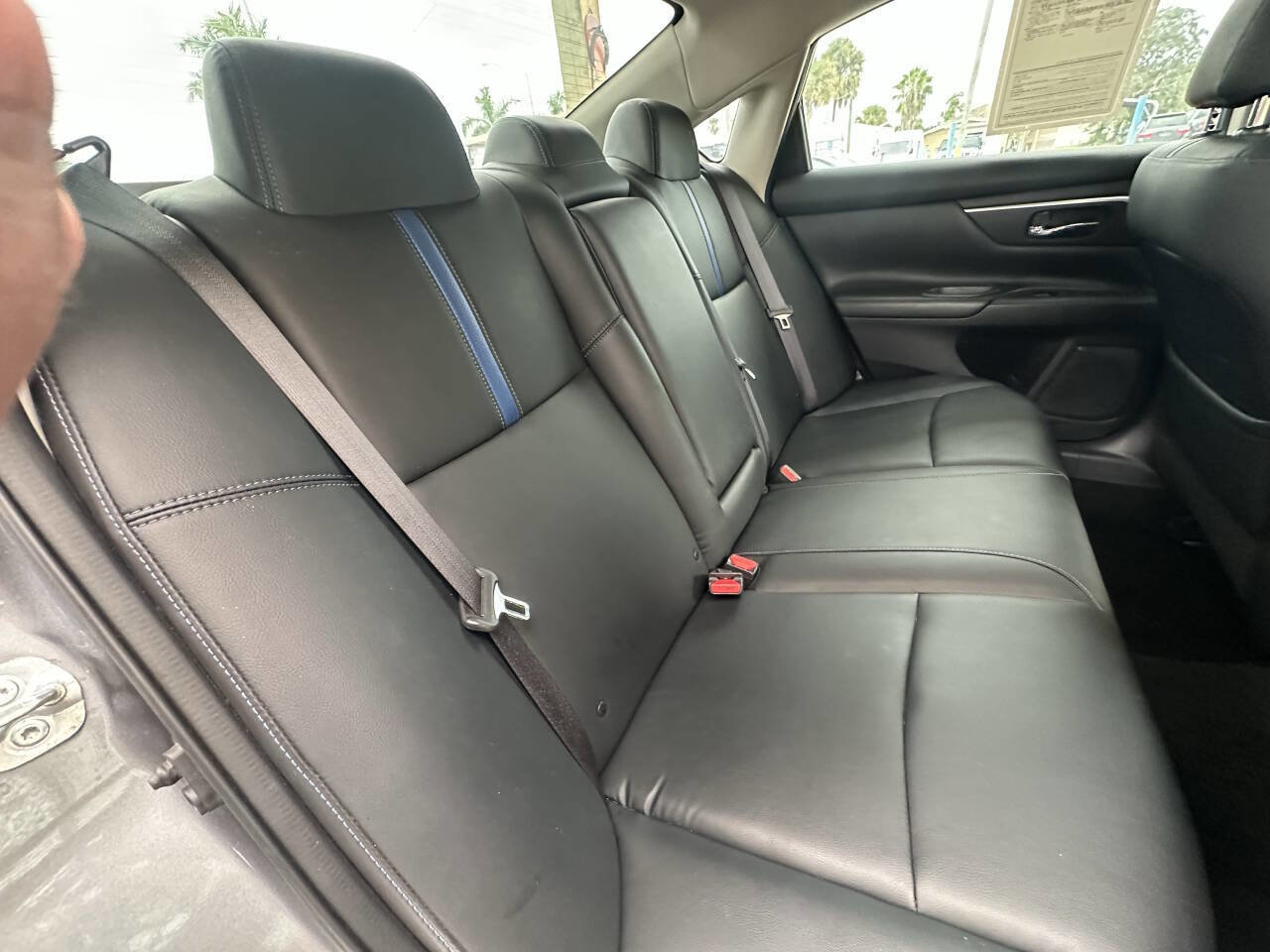 Used 2018 Nissan Altima 2.5 SR w/ SR Special Edition image 6