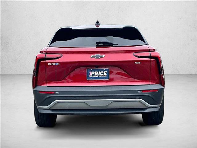 Used 2025 Chevrolet Blazer EV LT AWD/4WD image 4