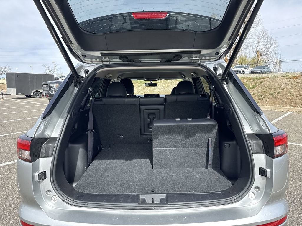 Used 2024 Mitsubishi Outlander SE Black Edition AWD/4WD image 27