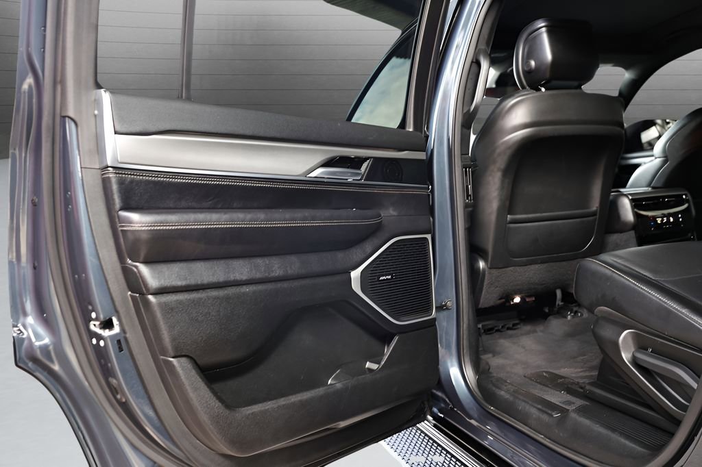 Used 2023 Jeep Wagoneer Series II image 59