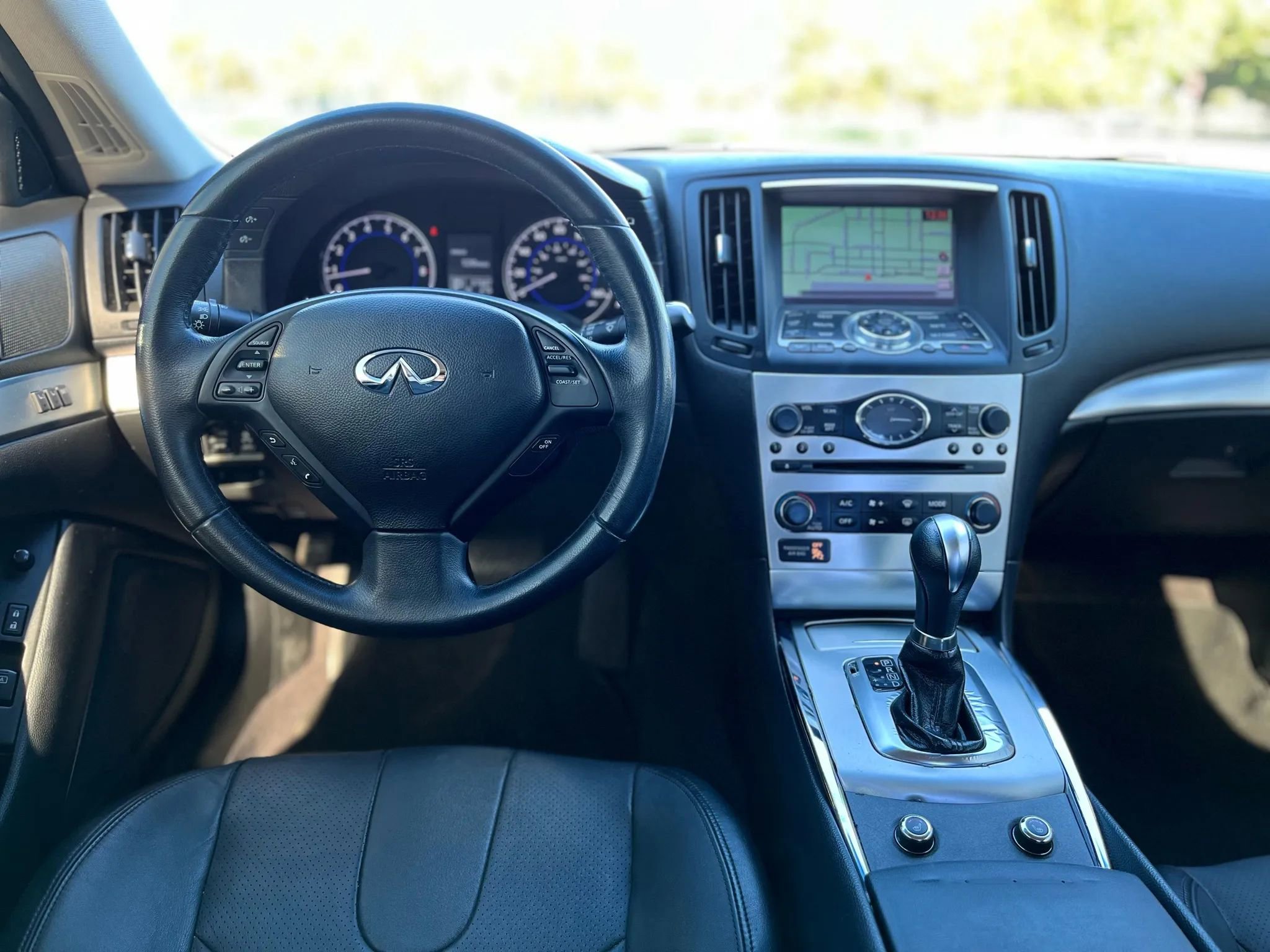 Used 2014 INFINITI Q60 Journey w/ Premium Package image 13