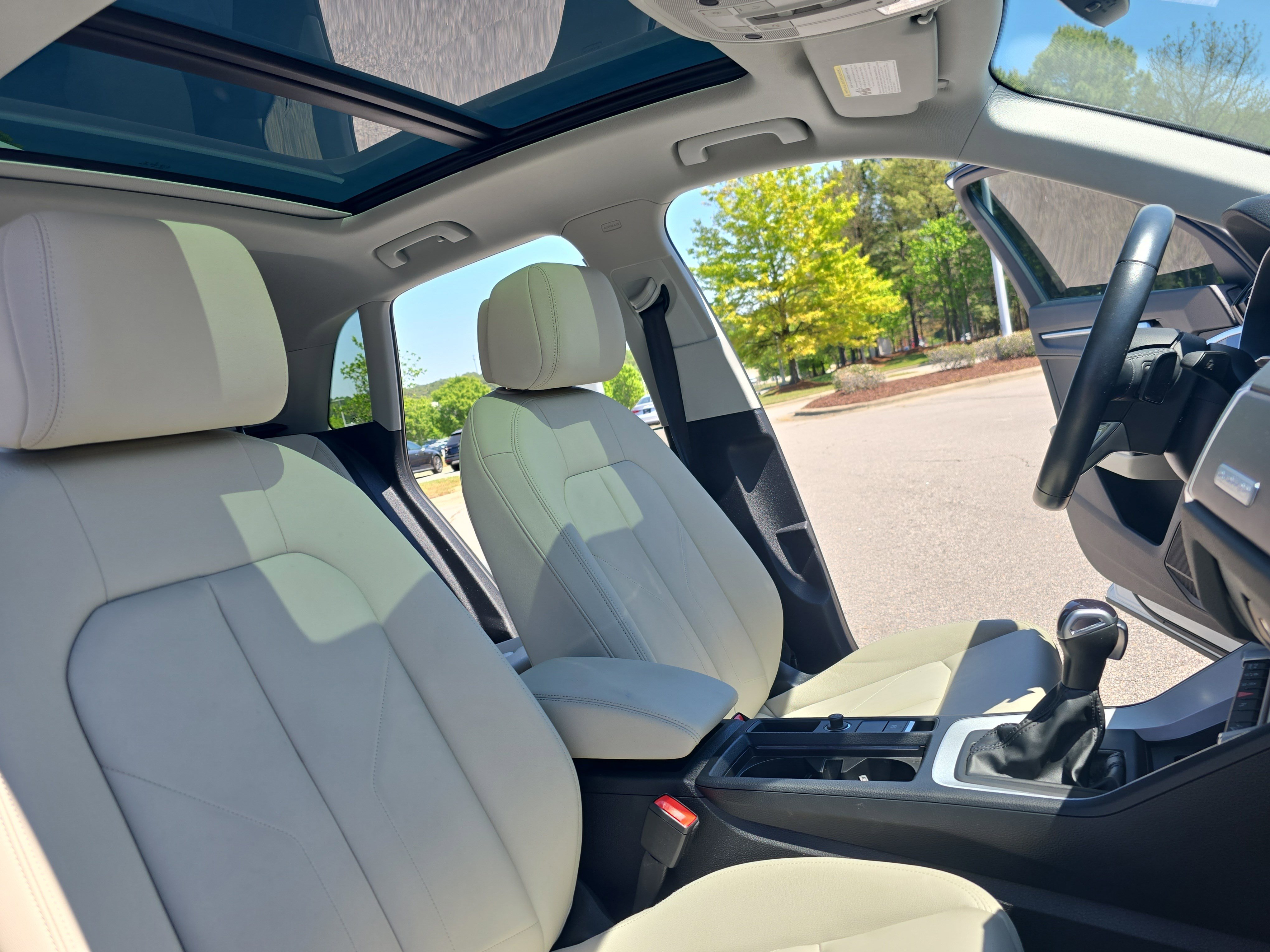 Used 2023 Audi Q3 2.0T Premium Plus w/ Premium Plus Package image 10