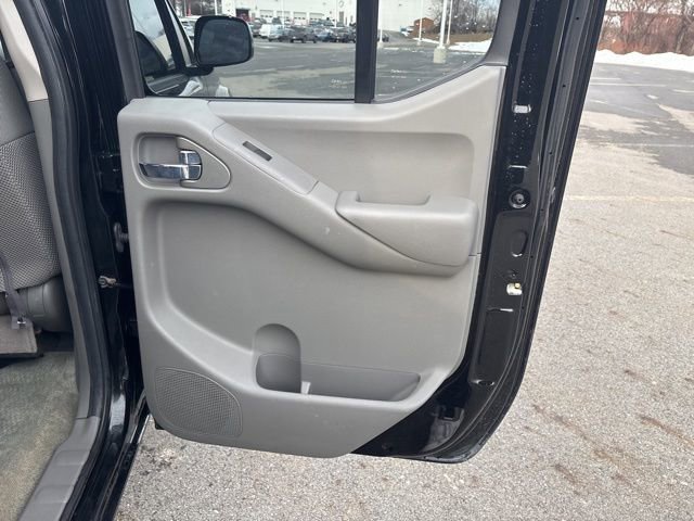 Used 2016 Nissan Frontier SV w/ SV Value Truck Package image 13