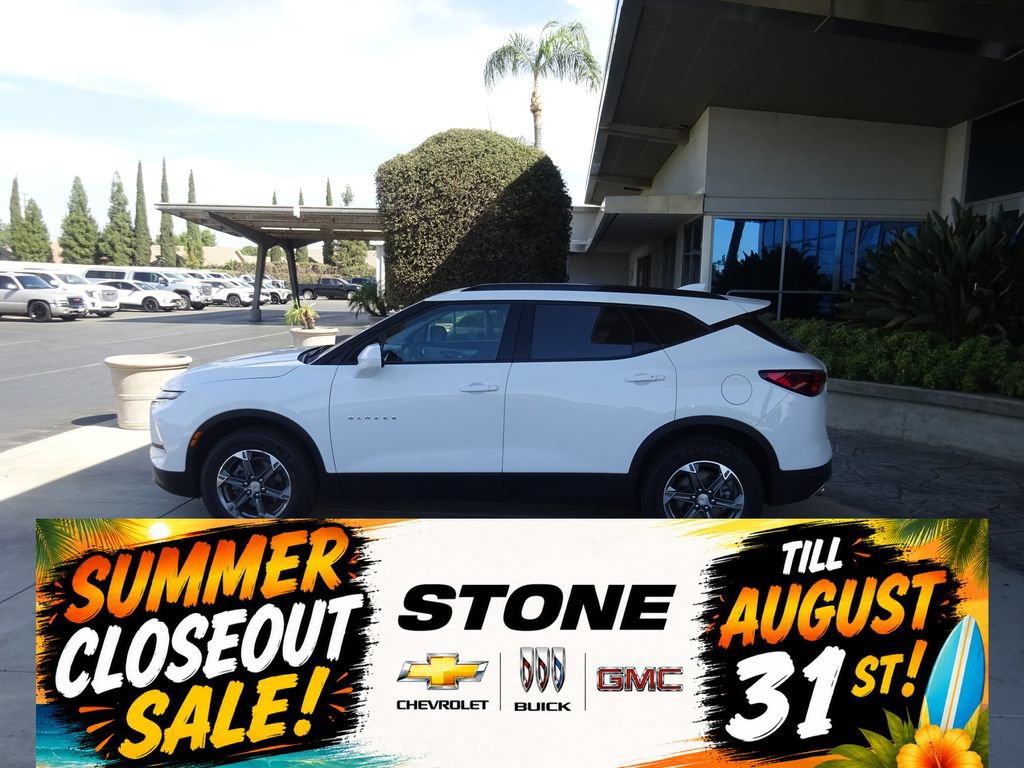 Certified 2024 Chevrolet Blazer LT w/ Convenience Package FWD image 4