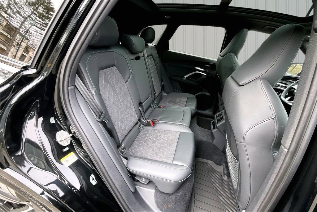 New 2025 Audi SQ5 Premium Plus image 10