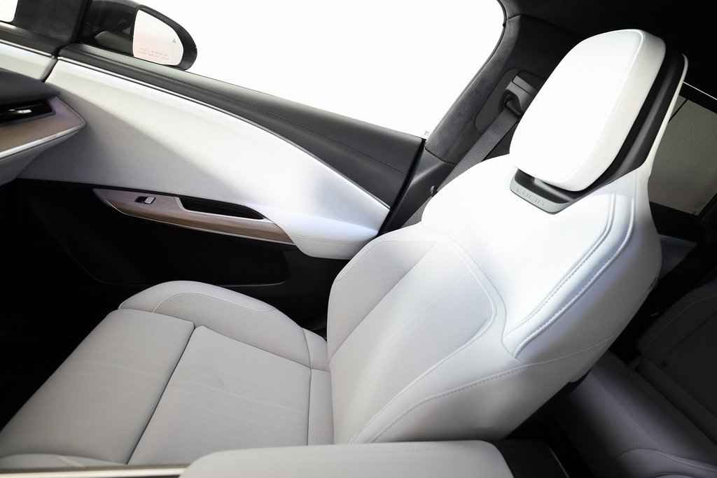 Used 2026 Lucid Gravity Dream image 48