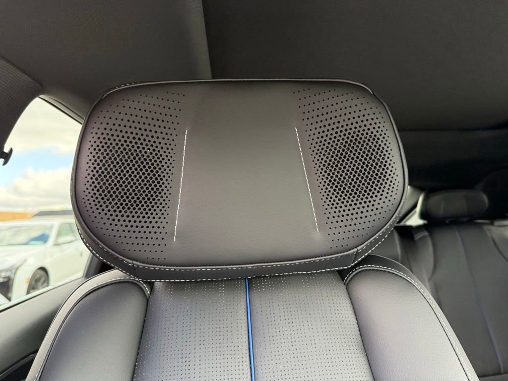 Used 2024 Cadillac Lyriq Luxury w/ LPO, Floor Liner Package AWD/4WD image 33