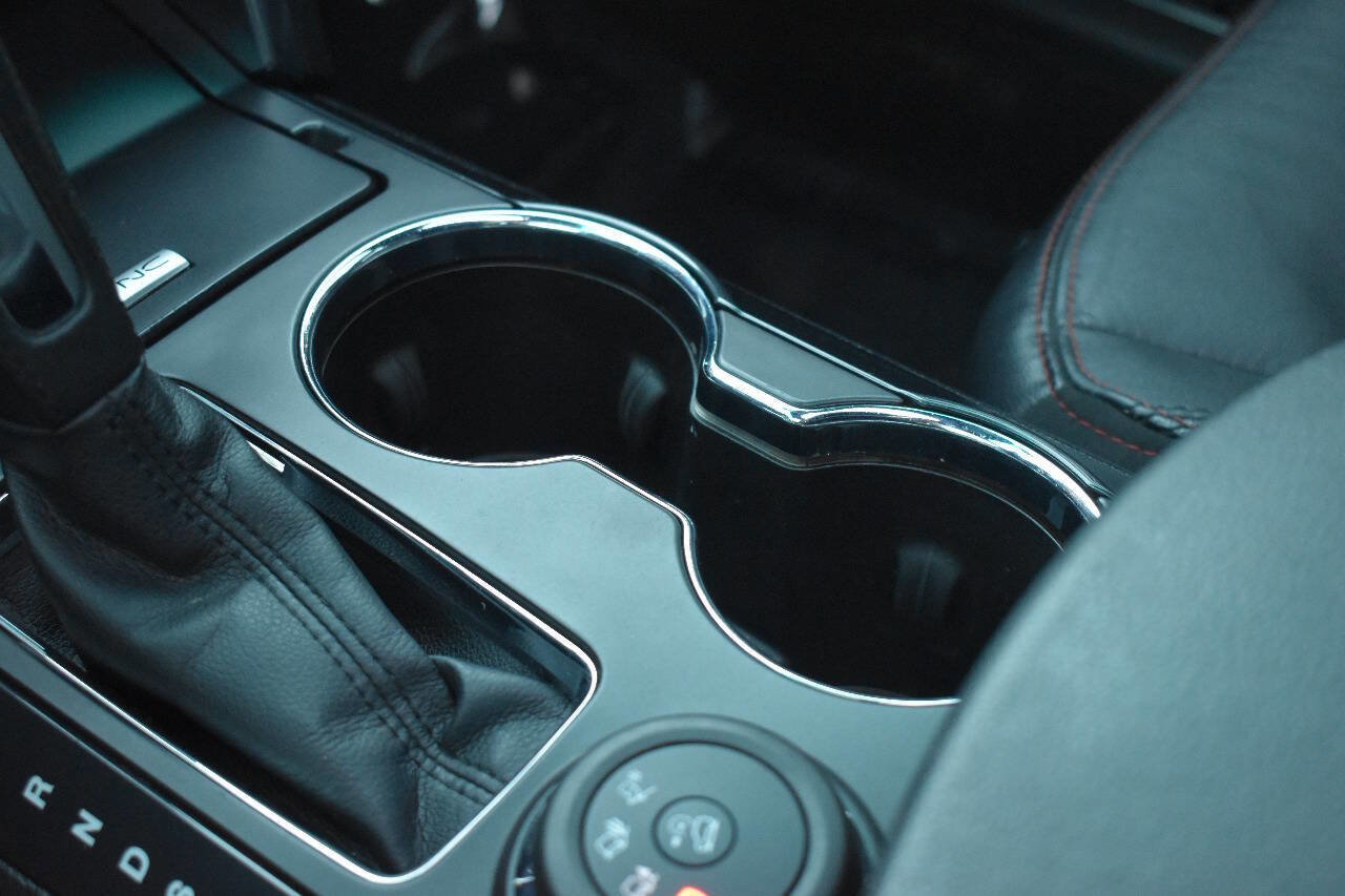 Used 2016 Ford Explorer Sport w/ Equipment Group 401A image 32