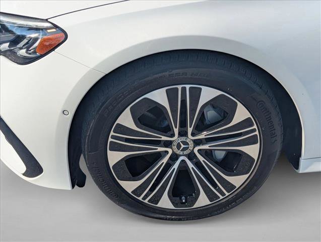 Used 2025 Mercedes-Benz E 350 Sedan image 25
