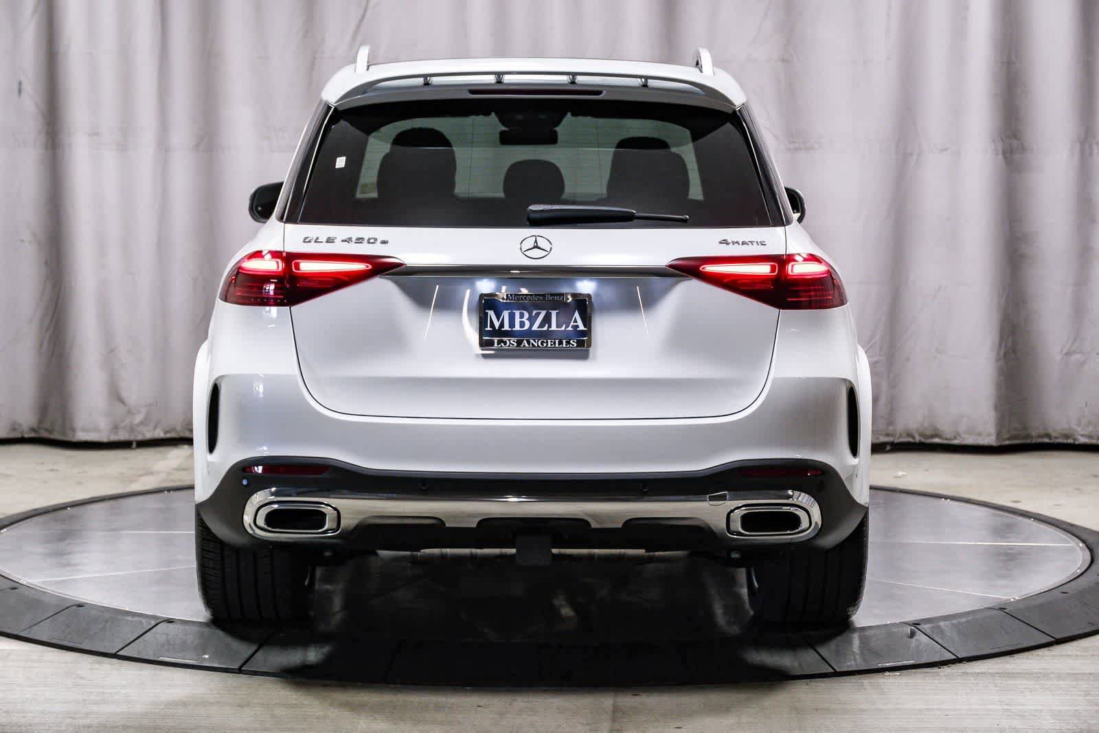 Used 2026 Mercedes-Benz GLE 450e 4MATIC image 3