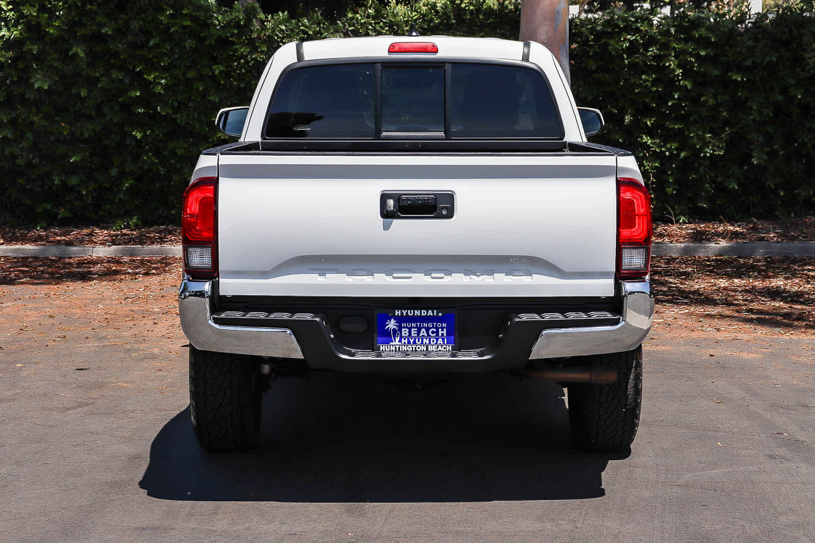 Used 2021 Toyota Tacoma SR5 RWD image 6