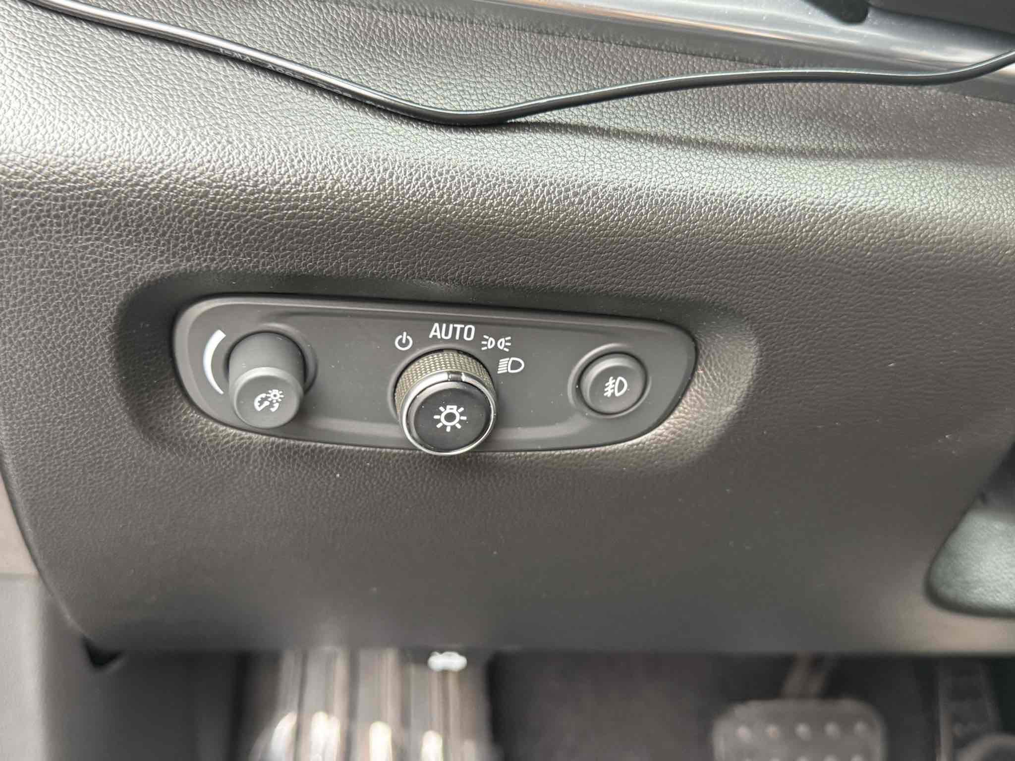 Used 2018 Chevrolet Traverse LT image 94