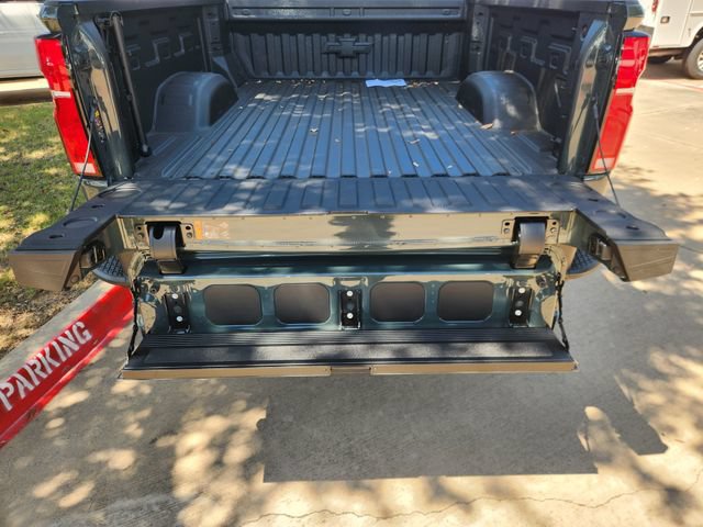 New 2026 Chevrolet Silverado 2500 ZR2 AWD/4WD image 33