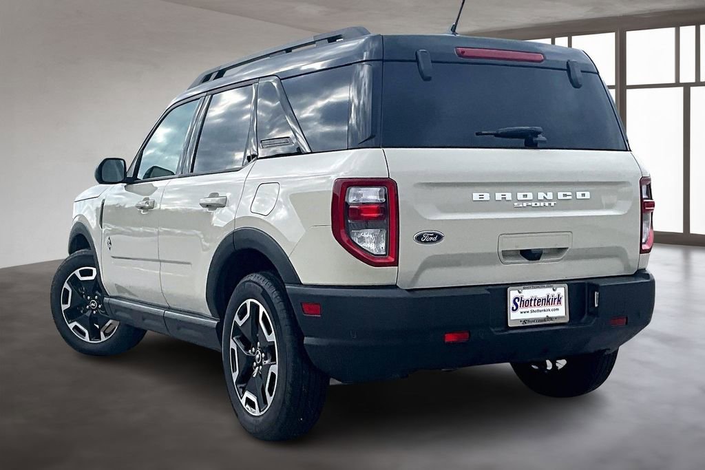 Used 2024 Ford Bronco Sport Outer Banks w/ Tech Package image 4