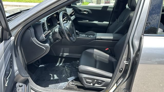 Used 2023 Toyota Crown Platinum AWD/4WD image 19