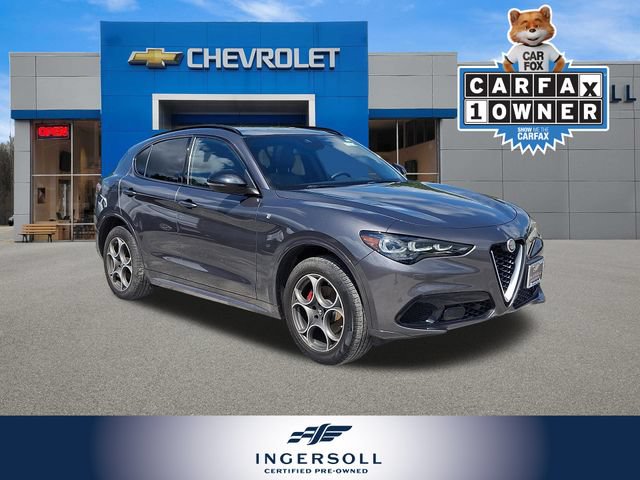 Used 2024 Alfa Romeo Stelvio Ti AWD/4WD image 1
