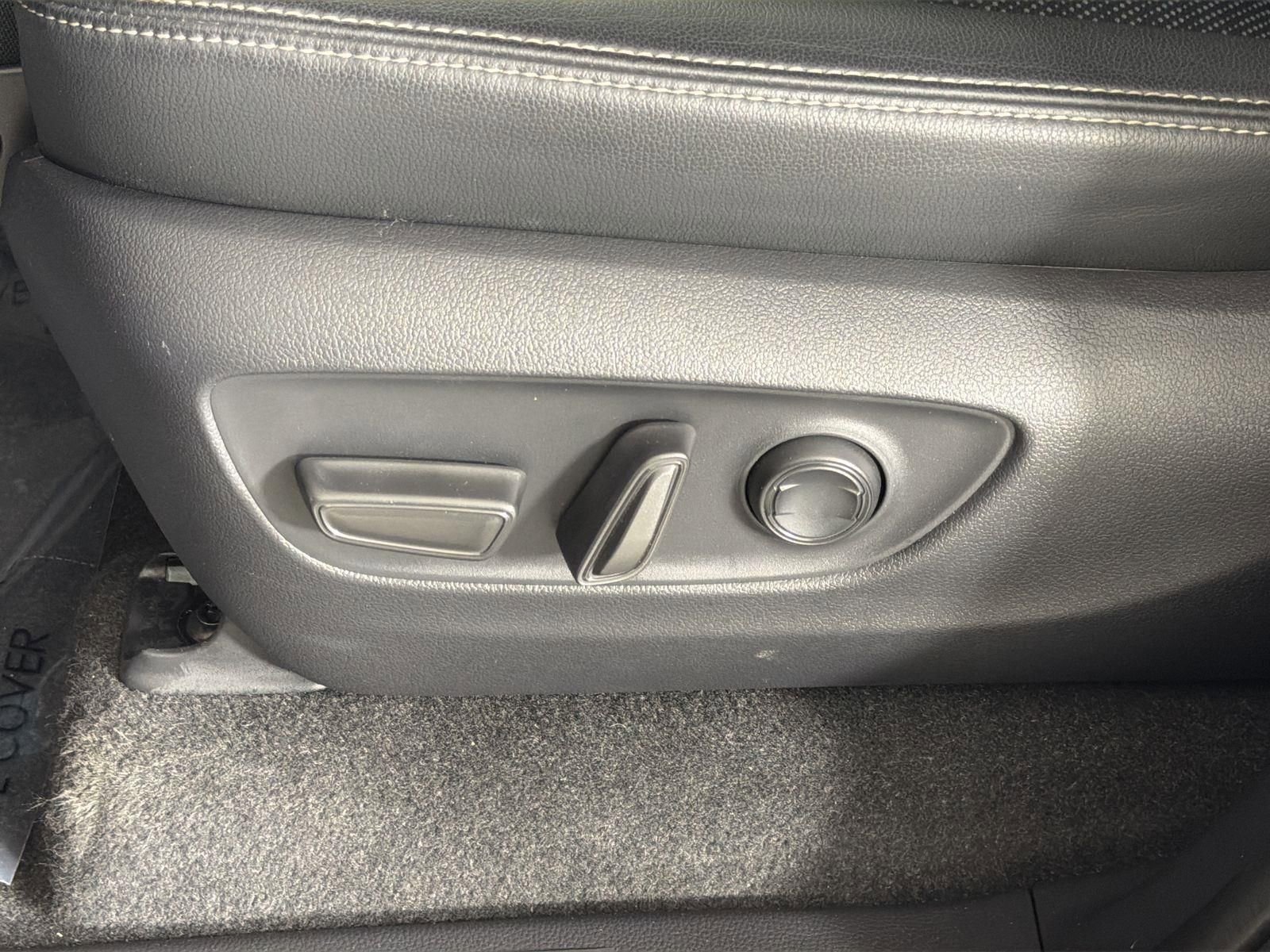 Used 2024 Toyota Land Cruiser w/ Premium Package image 25