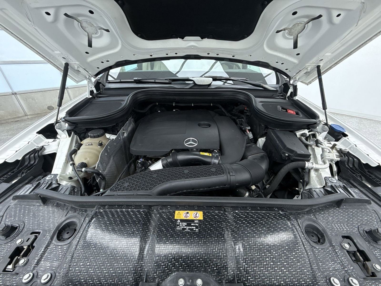 Used 2020 Mercedes-Benz GLE 350 4MATIC w/ Premium Package image 38