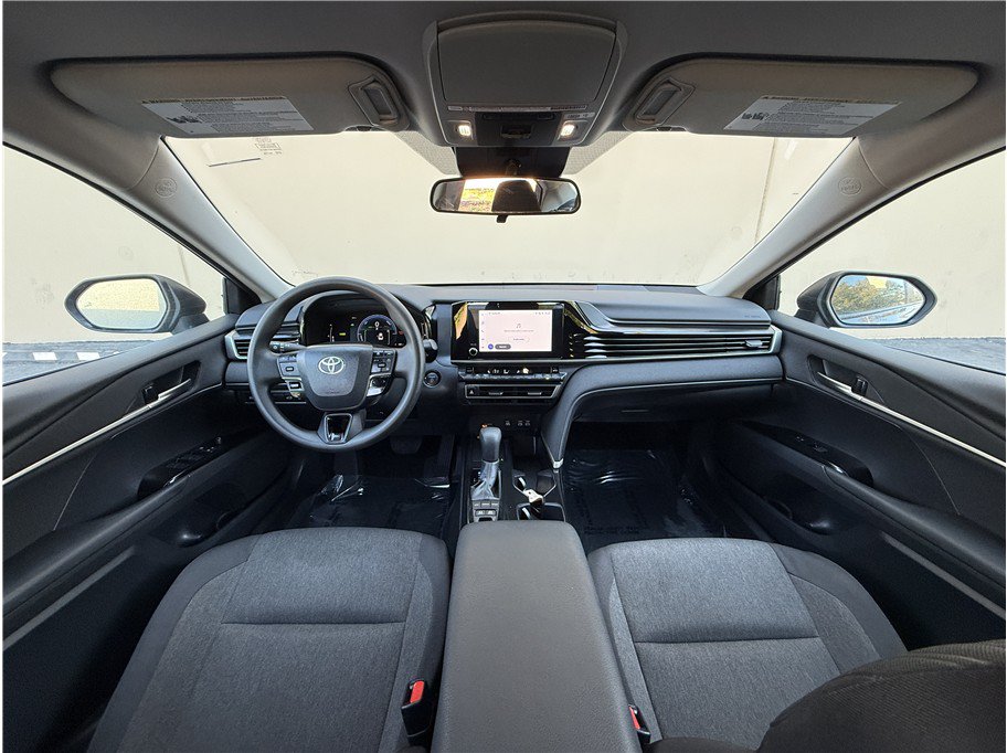 Used 2026 Toyota Camry LE FWD image 20