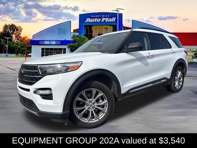 Used 2021 Ford Explorer XLT w/ Equipment Group 202A image 2