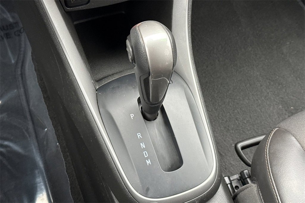 Used 2022 Chevrolet Trax LT w/ Midnight Edition image 29