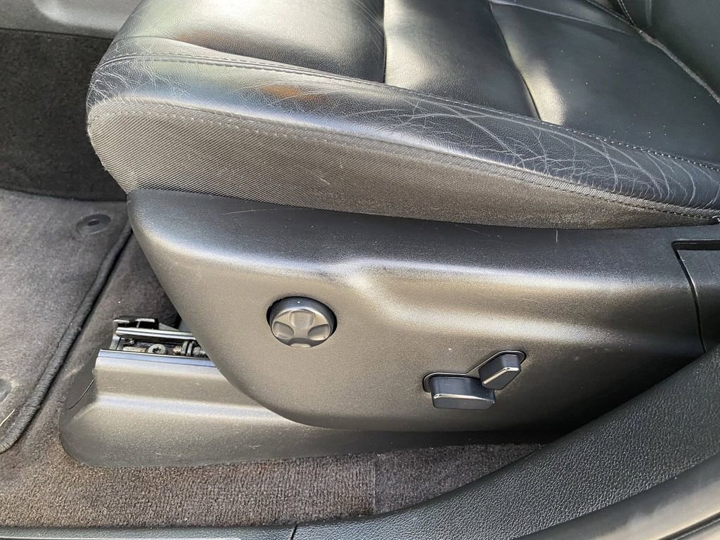 Used 2018 Jeep Grand Cherokee Limited image 19