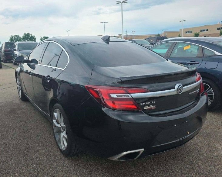 Used 2017 Buick Regal GS w/ Driver Confidence Package #2 AWD/4WD image 2