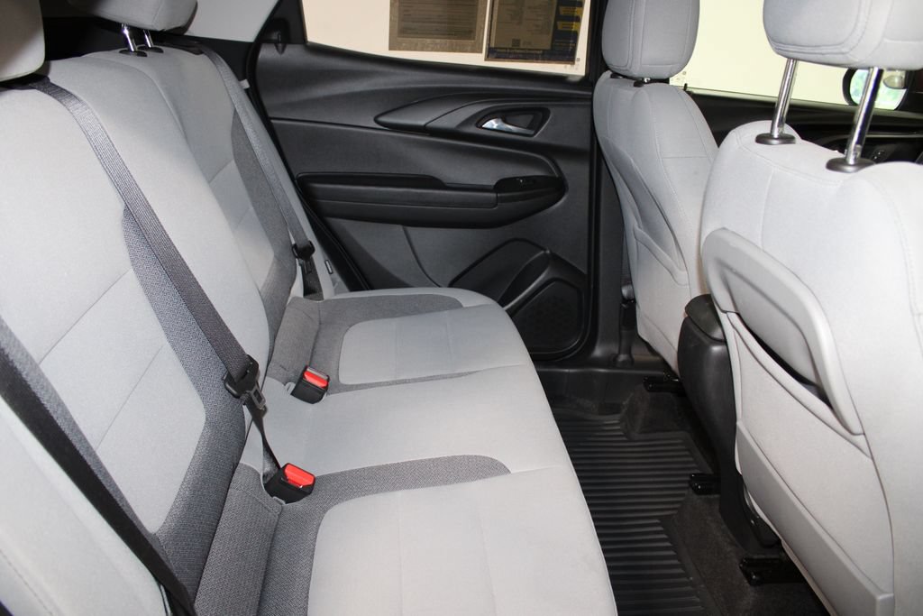Used 2022 Chevrolet TrailBlazer LT FWD image 26