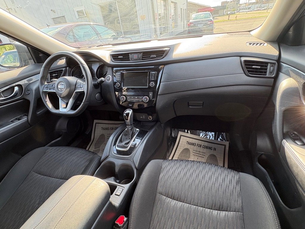 Used 2020 Nissan Rogue SV w/ Premium Package FWD image 20