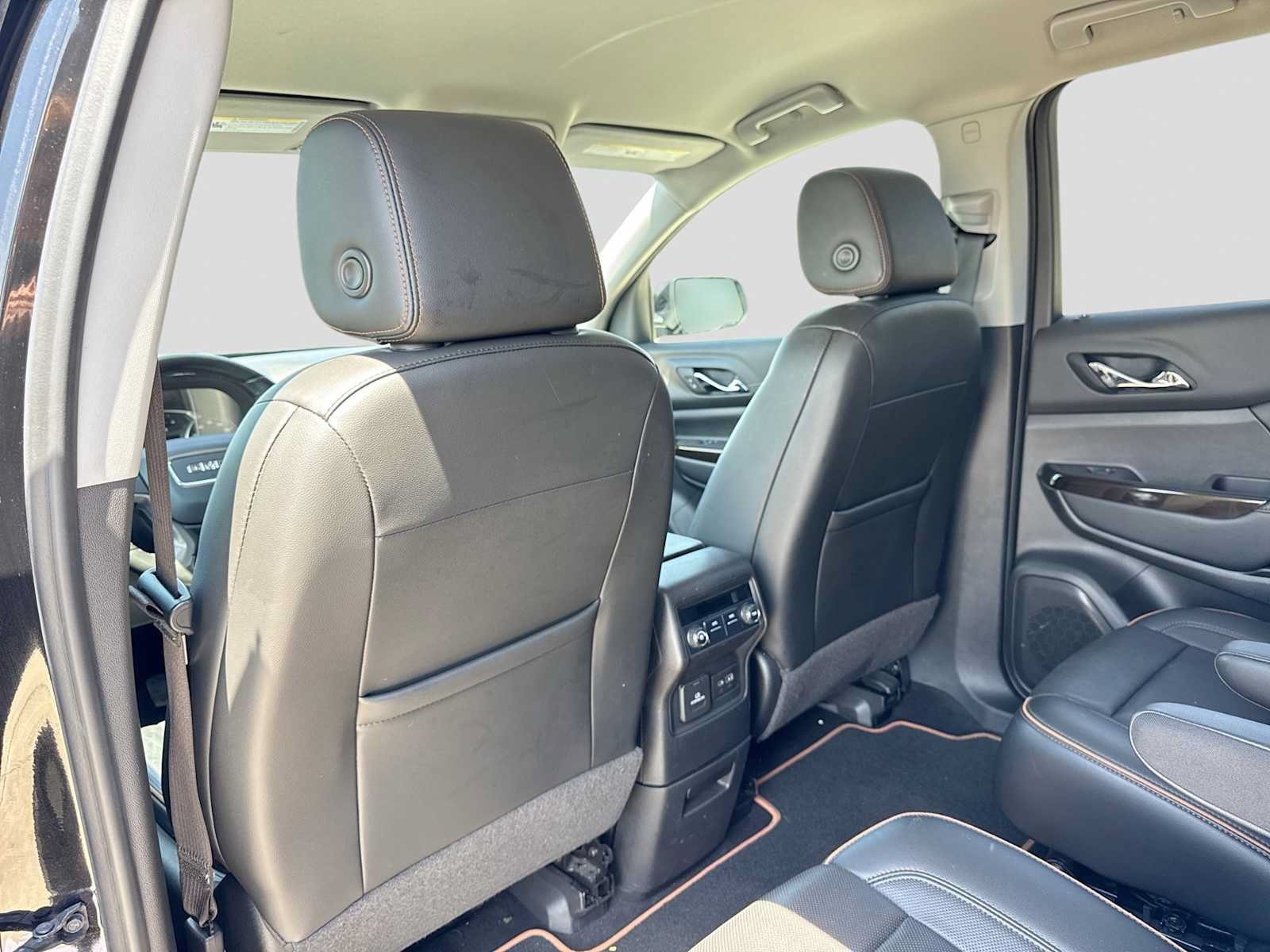 Used 2020 GMC Acadia AT4 w/ Trailering Package AWD/4WD image 17