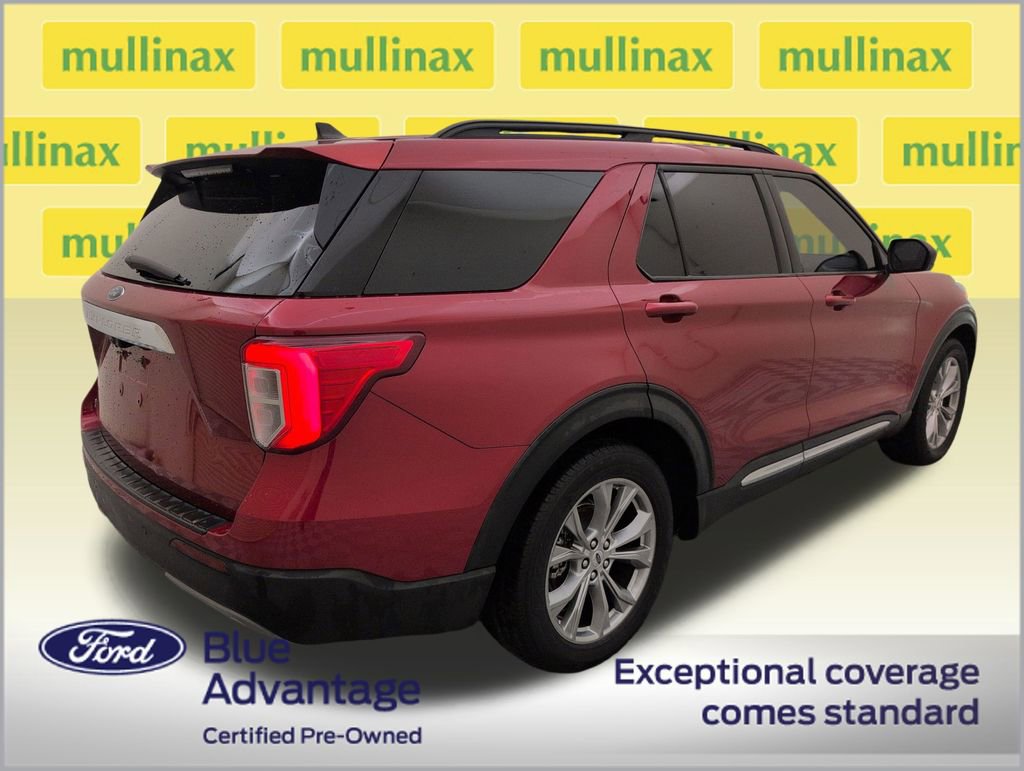 Certified 2022 Ford Explorer XLT w/ Equipment Group 202A image 3