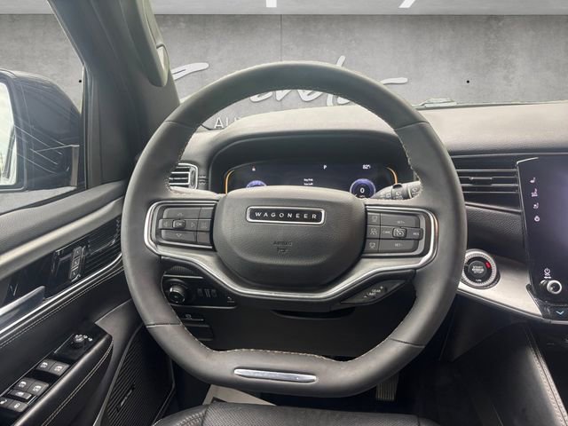Used 2023 Jeep Wagoneer Series II RWD image 27