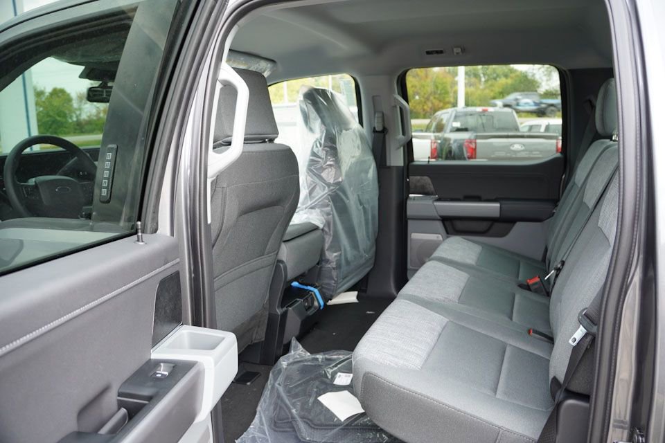 New 2026 Ford F250 XLT w/ XLT Premium Package image 11